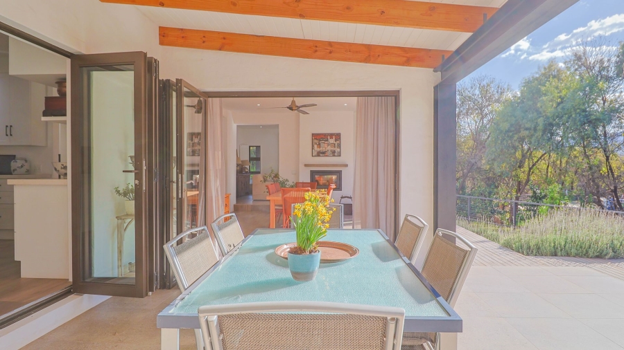 3 Bedroom Property for Sale in The Coves North West